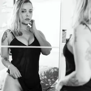 Shooting - Liza Del Sierra MYM